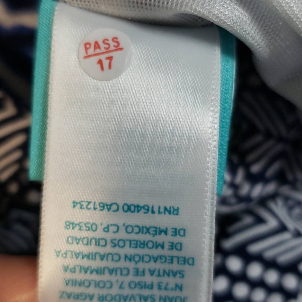New Swim top - Picture 6 of 6